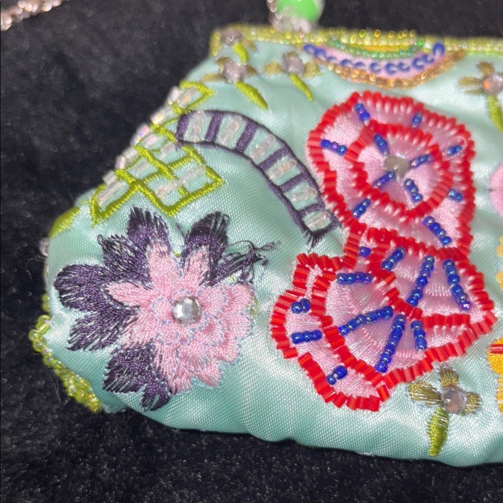 Embroidered Floral Women's Bag - Picture 6 of 6